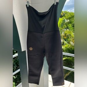 ZAGGORA Women’s Fold Over Hot Pants for Workout & Weightloss Size M